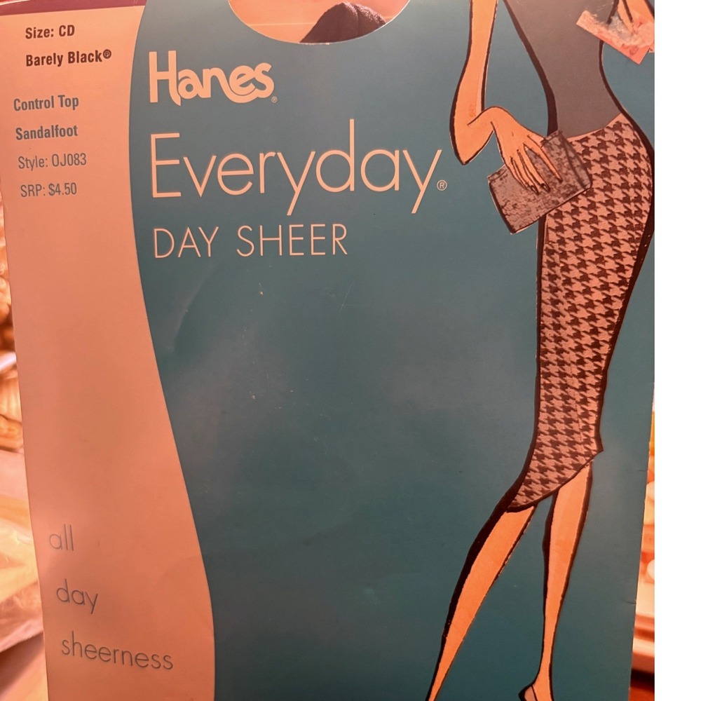 Hanes Everyday Day Sheer Pantyhose Women CD Barely Black New Control Top 0J083